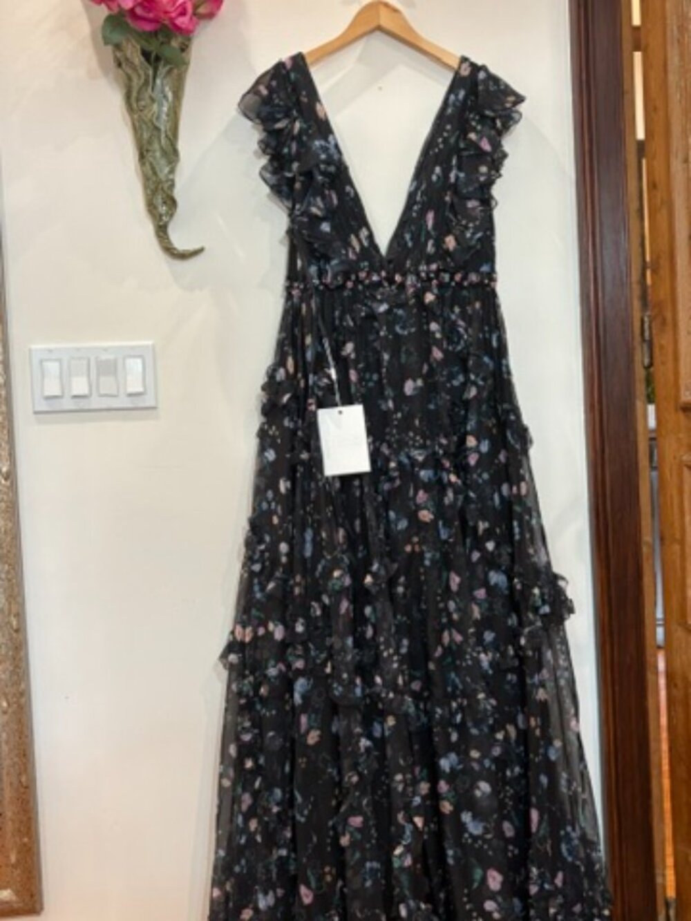 Mac Duggal - Picture 5 of 8